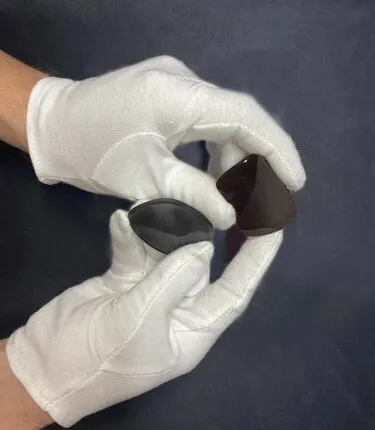 Фото №0 Окрас полимерных линз сплошной (серый, коричневый) + UV