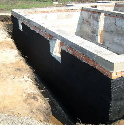 Фото №1 Mariseal 600 бесшовная полиуретановая мембрана для фундаментов. Эластичность 2400 %!