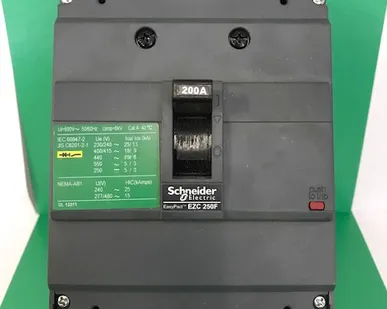 фото Автоматический выключатель Schneider Electric, Mitsubishi в Москве