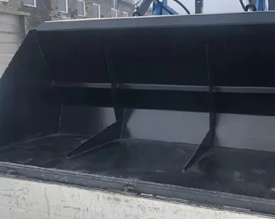 фото Ковш 0,85 куб.м. для фронтального погрузчика ПФУ-1200 ширина 2 метра