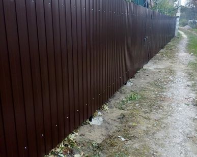 фото Услуга монтажа забора