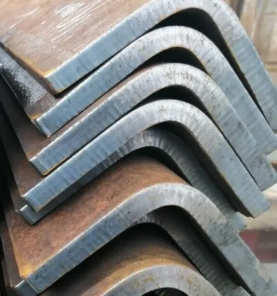 Фото №0 Уголок гнутый