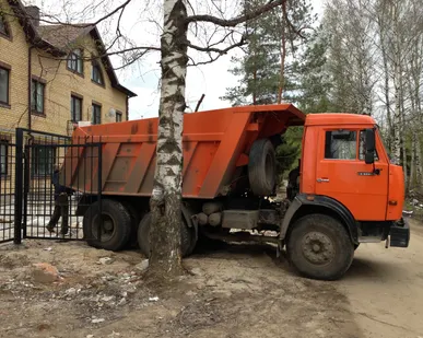 фото Уборка территории от мусора заказать в Нижнем Новгороде