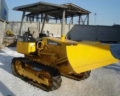 фото Бульдозер Komatsu D20A-7E