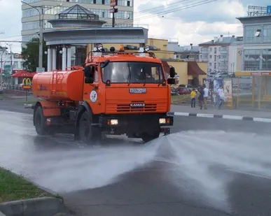 фото Поливомоечная машина