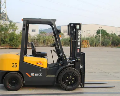 фото LiuGong CPCD35 Xinchai (3,5 тонны) Вилочный погрузчик (автопогрузчик, кара)