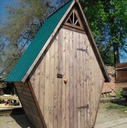 Фото №0 Туалет деревянный.