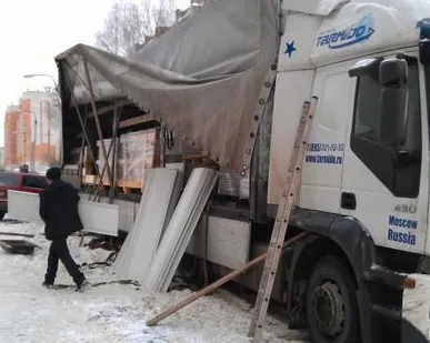фото Погрузка и разгрузка вагонов, фур, контейнеров и любого транспорта