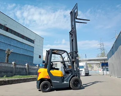 фото LiuGong CLG2025H (2,5 тонны) Вилочный погрузчик (автопогрузчик, кара)