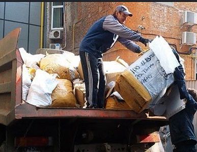 фото Вывоз строительного мусора на КАМАЗЕ.
