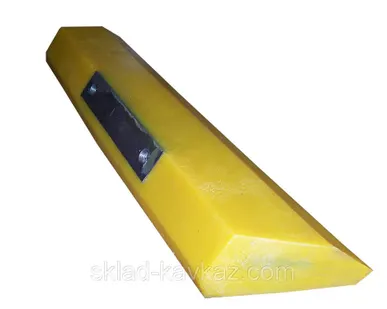 фото Полиуретановые скребки и лопасти бетоносмесителя