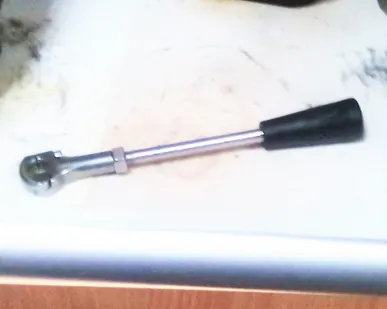 фото Soosan 736 рычаги гидрораспределителя