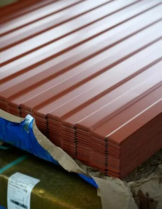 Фото №0 Профлист С-8 / коричневый / 0.5 мм - С-8 - Розница - Глянцевая - с ЛКП - Стандартные - RAL 8004 / Медно-коричневый - Первый