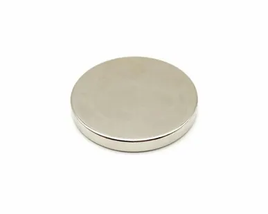 фото Неодимовый магнитный диск 40x5 мм (15 кг, N42)
