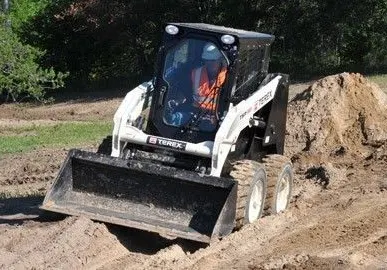 фото Минипогрузчик Terex SR50 м