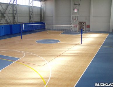 фото Укладка, монтаж спортивного линолеума, паркета