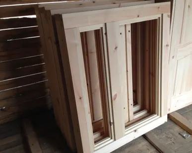 фото Деревянные окна ЗАКАЗ для бани хвоя 60х1200