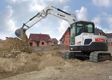 фото Мини-экскаватор Bobcat E80.