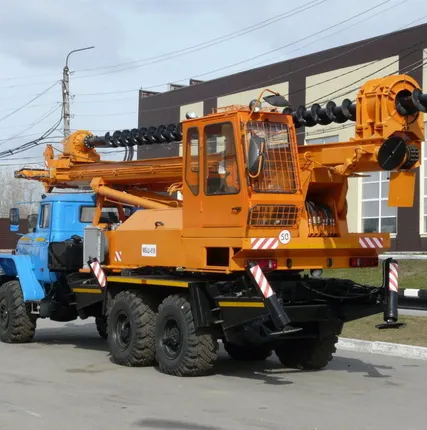 Фото №0 Аренда машины для буровых работ 15 м