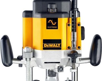 фото Фрезер DeWalt DW624
