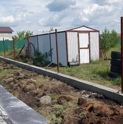 Фото №0 Установка столбов для заборов