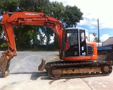 фото Экскаватор Hitachi EX135US
