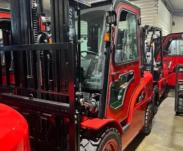 фото Погрузчик дизельный четырехопорный Hangcha CPCD35-AG2