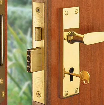 Фото №0 Врезка замка дверного (шт)