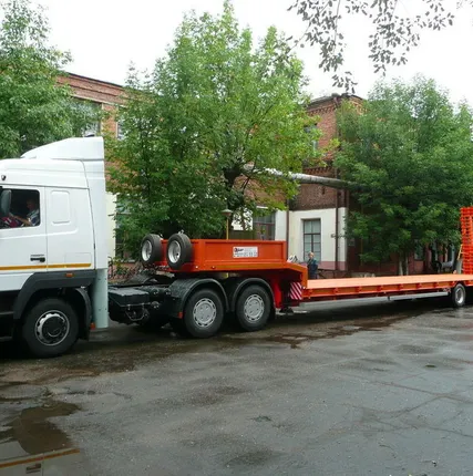 Фото №0 Полуприцеп-тяжеловоз низкорамный 907803-13.2/8.3 Колмогор