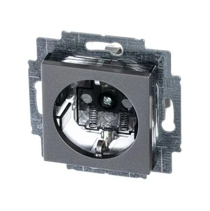 Фото №0 Розетка 1-м СП Levit 16А IP40 с заземл. защ. шторки сталь/дым. черн. ABB 2CHH203457A6069