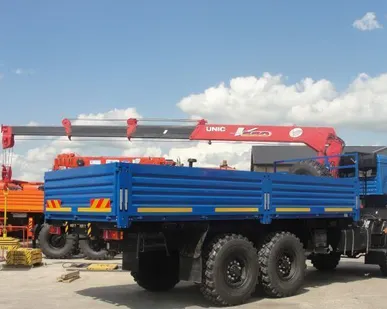 фото Бортовой КАМАЗ 43118-46 с КМУ UNIC UR V-554
в