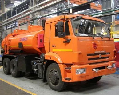 фото Автотопливозаправщик НЕФАЗ-6606