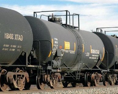 фото Перевозка нефтепродуктов в цистернах