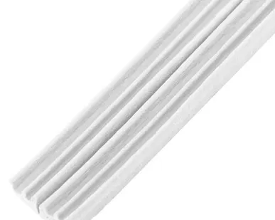 фото Уплотнитель двухполосный Tytan Professional для окон и дверей E150 (9ммx4мм) белый