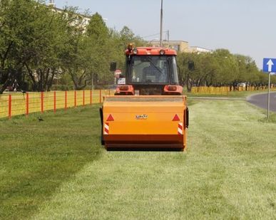 фото EMU 160 S - МУЛЬЧИРОВАТЕЛЬ С САМОРАЗГРУЖАЮЩИМСЯ РЕЗЕРВУАРОМ (Самаш)