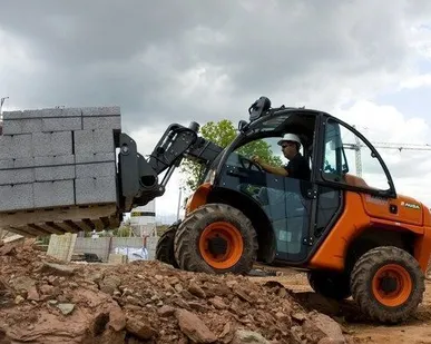 фото Телескопический погрузчик AUSA T204H