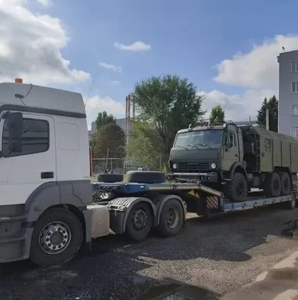 Фото №0 Перевозка негабаритного груза весом до 60 тонн по городу