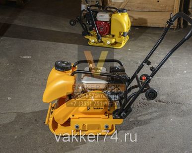 фото Виброплита бензиновая Vektor VPG-100 С