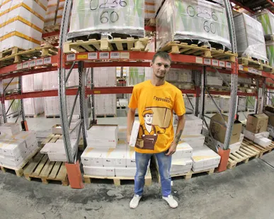 фото Уборка складских помещений