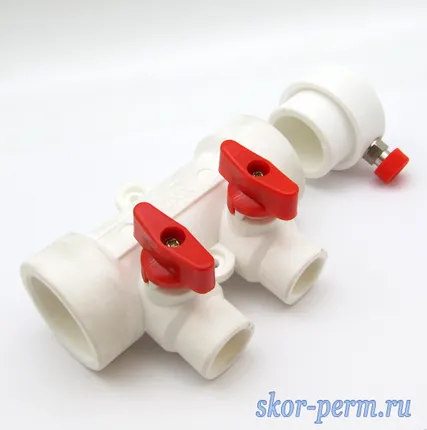 Фото №1 Коллектор PPRC с кранами 40х20 2 выхода