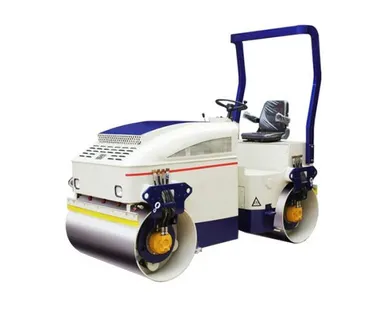 фото Малый тандемный виброкаток HDD630B в Москве