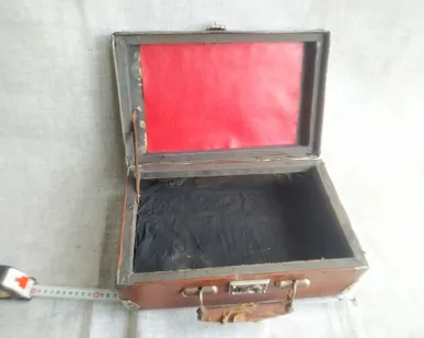 фото Чемодан детский СССР