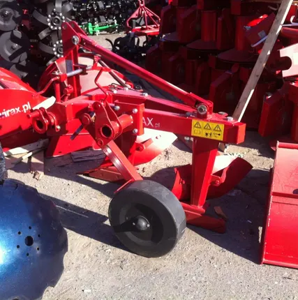 Фото №1 Плуг 3-х корпусный 3-20