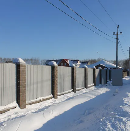 Фото №0 Забор из кирпича "Под ключ"
