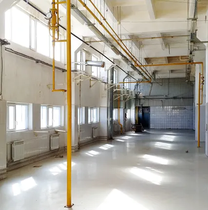 Фото №1 Промышленное здание на проспекте Карла Маркса в Кингисеппе