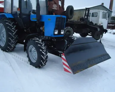 фото Отвал снежный г/п на раму погрузчика ПФН-250