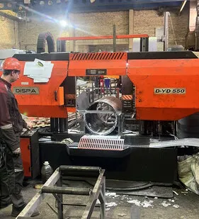 фото Резка ленточной пилой