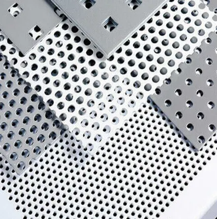 Фото №0 Лист с квадратными отверстиями под углом 45 градусов 0,5мм