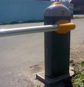 фото Бетонирование основания для шлагбаума