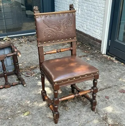 Фото №0 Стул антикварный Дракон 100 см Франция дерево кожа латунь